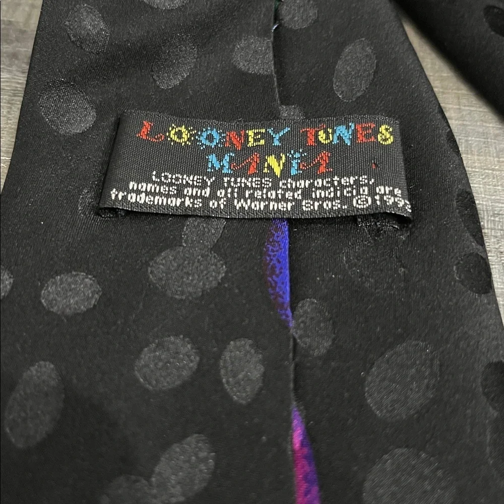 Vintage 1993 Looney Tunes Mania Character Graphic Print Black Men’s Neck Tie